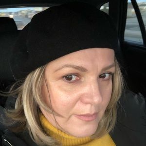 Meet your Posher, Ionela